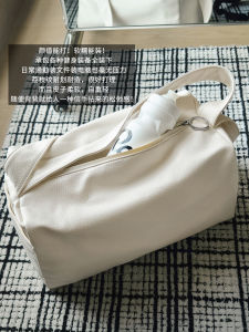 Meiyang Large Capacity Single Shoulder Bag Sports Casual Handbag Womens Bag Simple Style Fabric Lining Zipper Closure