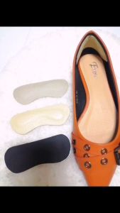 แผ่นกันกัด ข้อเท้า หนังนิ่ม แผ่นกันรองเท้ากัด แก้รองเท้าหลวม แผ่นกันกัด 1แพคต่อ1คู่