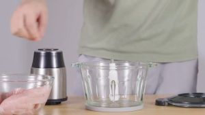 【LOCAL STOCK-Deliver in 2-3 days】Capsule Cutter Blender Grinder Blender Meat Grinder Masher Crusher Juicer (2L/3L) Kitchen Food Processor Small Meat Grinder and Food Chopper Electric Vegetable Chopper,Meat food mixer crushing stainless steel 2L/3L mixer