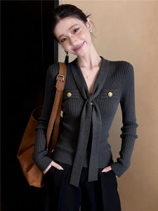 Flared Ribbons V-Neck Knitted Top