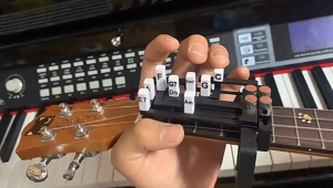 Portable Ukulele Finger Exerciser Guitar Chord Trainer Tool for Beignners