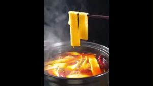 Combo 10 gói Miến dẹt Trùng Khánh ăn lẩu-250G-Thị Trường Sỉ- Miến dẹt Trùng Khánh - Miến khoai lang sợi dẻo dai thơm ngon - miến ăn lẩu Chính Hãng