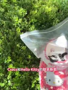 cross for Kids Hello  Red Classic Clog anti slip shoes #210576