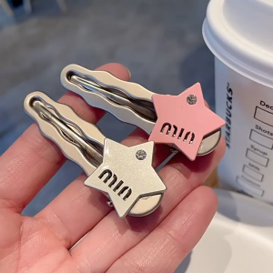 Nicedays🍒Ins Feng Shui Jepitan Rambut Paruh Bebek Berlian Matte Jepitan Rambut Bintang Bermutu Tinggi COD