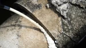 Vira Polyurethane Foam PU Foam Spray (550ml) Fills Cracks And Joints VentsGaps Around Pipes