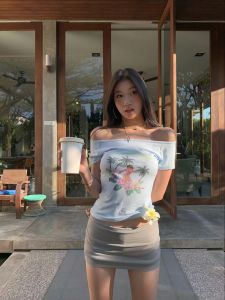 ❣Fortunee ❣ เสื้อยืดคอกว้างเปิดไหล่ โทนสีฟ้าอ่อน Baby Blue แขนสั้น ยืดหยุ่รสูง กระชับเข้ารูป ใส่แมทช์ง่าย