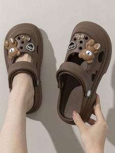 Retro Mary Jane Clog Shoes: A Stylish & Comfortable Option for Summer