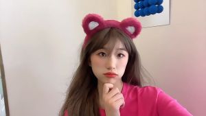 คลินิก เคลื่อนที่คาดผม แฟชั่น สตรอเบอร์รี่เกาหลีน่ารัก ตุ๊กตาสไตล์เกาหลี ผ้านิ่มๆ เหมาะสำหรับผู้หญิง ACFUNY