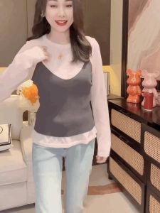 Design Sensation Niche Base Shirt High-End Beautiful round Neck Top Strap Vest + Long Sleeve T-Shirt Two-Piece Set Women