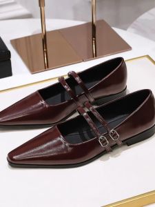 รองเท้าส้นแบน Mary Janes ส้นแบนหนังแท้สีดำสำหรับผู้หญิง ทรงหัวแหลม สไตล์ย้อนยุค รองเท้าส้นแบนแบบสวมสบายสำหรับฤดูใบไม้ผลิ