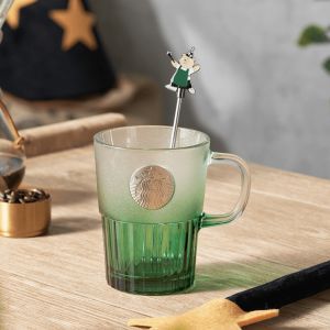 Starbuck Official Store Starbuck Cup 2022ใหม่การคุ้มครองสิ่งแวดล้อม Season แก้วสีเขียวสไตล์หมีผสม Stick โต๊ะถ้วย Starbuck Tumbler Starbuck Mug