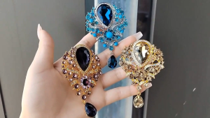 เข็มกลัด จี้คริสตัล สไตล์วินเทจ หรูหรา ที่ตกแต่งเสื้อผ้า เครื่องประดับ งานพรอม สำหรับผู้หญิง  จัดส่งภัยใน24ชั่วโมง