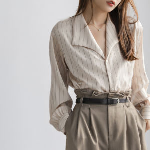 เสื้อเชิ้ตผู้หญิงแขนยาวลายทาง ผ้าชีฟอง ทรงตรง ปกติ ผ้าโพลีเอสเตอร์ กระดุม คอวี แขนยาว ทรงปกติ ใส่ไปทำงาน ฤดูใบไม้ผลิและฤดูใบไม้ร่วง