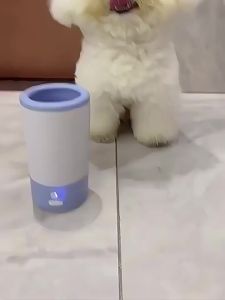 Hadassah | Pet Automatic Foot Cleaner