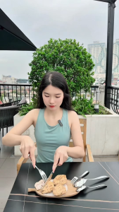 Bộ dụng cụ bàn ăn kèm hộp quà tặng dao thìa nĩa Inox DandiHome cao cấp