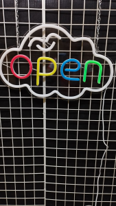 ป้ายไฟนีออน Open แบบแขวน ขนาด 42x26x1.5cm ตกแต่งร้านค้า พร้อมปลั๊ก US/2 Pin
