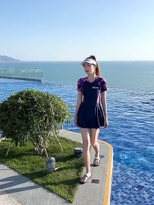 ĐỒ BƠI NỮ SENSEN Bikini đi biển một mảnh dây kéo trước phối họa tiết TÍM tay ngắn form váy QUẦN đùi bảo hộ kín đáo LSS 071