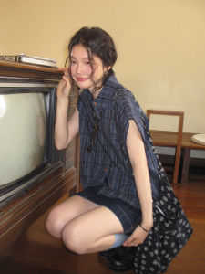 Mixd | Áo Sơ Mi Tay Loe Họa Tiết Caro Xanh Đậm Phong Cách