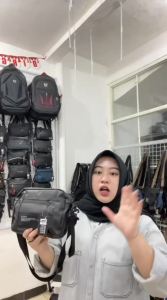 Tas Selempang Bahu Pria PEGE Miami Bahan Waterproof Anti Air Model Casual Warna Hitam - PG 8951