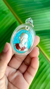 เซียนแปะโรงสี เนื้อเงิน ลงยาฟ้า โค้ดสวย หมายเลข 37 ด้านหลังมียันต์ฟ้าประธานพร รับประกันพระแท้ เลี่ยมกันน้ำพร้อมแขวน