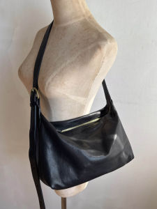 2025 New Womens Leather Bag Fashionable Tanned Top Layer Cowhide Underarm Tote Bag Single Shoulder Slant Cross Hobo Bag