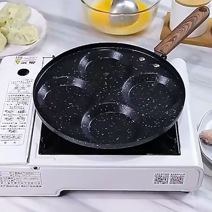 Chảo chiên trứng 4 ngăn phù hợp mọi loại bếp Chảo tráng men chống dính chế biến đồ ăn siêu tiện lợi
