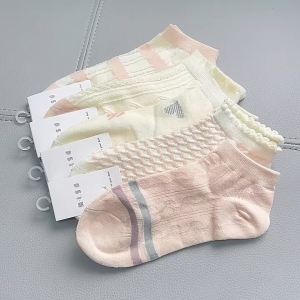 CEEKEY ถุงเท้าสตรีถุงเท้าสตรีฤดูร้อนบางสีชมพูผูกถุงเท้าลายถุงเท้าผ้าฝ้ายดูดซับเหงื่อ