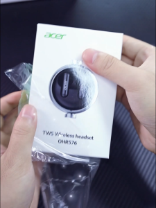 Acer OHR576 Rotating Case TWS Wireless Bluetooth 5.4 Earbuds 13mm Dynamic HiFi Sound Headphones with LED Light & 20H Battery