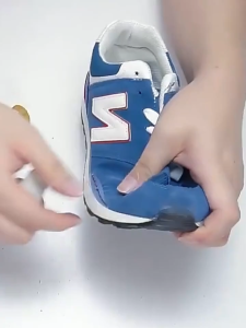 ติดแน่นแล้วใส่ต่อได้ 10 ปี ซื้อ3แถม1 กาวติดรองเท้า กาวติดพื้นรองเท้า กาวซ่อมรองเท้า กาวติดรองเท้าผ้าใบ กาวติดรองเท้าอย่างดี กาวยางรองเท้า อุปกรณ์ซ่อมรองเท้า ติดรองเท้า คุณภาพสูง สามารถซ่อมรองเท้า ได้ทุกชนิด