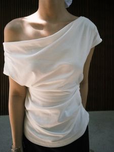 Slim Fit Shoulder Bared T-Shirt Womens Summer Design Waist Cinched Short Sleeve White One Word Collar Korean Style Top