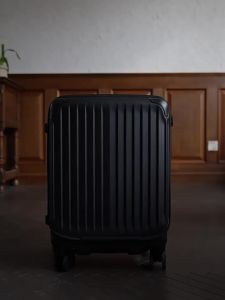 cece | Lightweight Front Opening Expandable High Capacity Travel Luggage