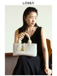 Túi Đeo Chéo Hình Quả Dưa Chuột Họa Tiết Mây Losea × Trung Quốc Three Gorges Museum Túi Đeo Vai Thời Trang Cho Nữ Mùa Hè 2025