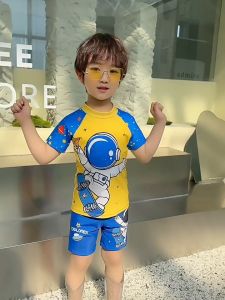 Bộ Bơi Bé Trai Habi Fashion HB2425 Tặng Kèm Mũ Đồ Bơi Bé Trai Họa Tiết Phi Hành Gia Cho Bé Từ 9-35kg