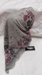 Kerudung Segi Empat Mewah Elegan / Hijab Segi Empat Motif / Jilbab Segi Empat Motif / Jilbab Segi Empat Premium / Jilbab Segi 4 Motif Terbaru / Kerudung Segi 4 Terbaru 2024 / Hijab Segi 4 Voal Premium Motif