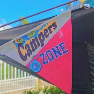 ธงประดับเต็นท์ 3 เมตร 10 ธง  ผ้า ลวดลาย ตั้งแคมป์ เต็นท์ เชือกลม ในร่ม งานสังสรรค์ ตกแต่ง ธงสามเหลี่ยม