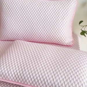 ปลอกหมอนเย็น ความรู้สึกเย็น น้ําแข็ง ปลอกกันเปื้อนหมอน 1แถม1 (48×74 cm) ปลอกหมอนสีพื้น เย็น ระบายอากาศ