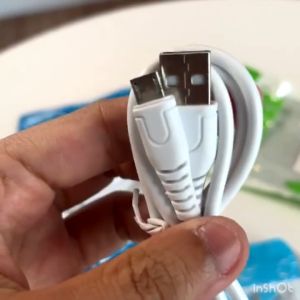 Swilloo Fast Charge Wall Charger 2.4A with 1 USB Charging Port and Data Cable for Micro/Type-C - High-Quality Quick Charge Universal Compatibility