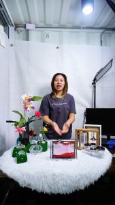 กรอบรูปนาฬิกาทราย นาฬิกาทราย 3D พร้อมชั้นวางรูปทรายสําหรับตกแต่งโต๊ะทราย ของขวัญ การตกแต่งบ้าน อุปกรณ์ตกแต่งบ้าน