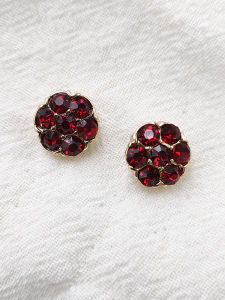 Red Plum Blossom Stud Earrings Fashionable Versatile Classic Womens Style No Piercing Required Silver Needle Elegant Small Size