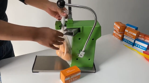 Braun Mall-เครื่องคลิปปากถุงอาหาร เครื่องมัดไส้กรอก เครื่องมัดแหนม เครื่องมัดหมูยอ เครื่องมัดผักและผลไม้รุ่น SU-711 มัดแน่น ใช้งานง่ายราคาถูก