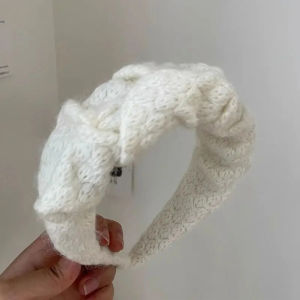 คลิปผมผ้าขนสีน้ำเงิน Klein ทรงเรโทรสำหรับผู้หญิง ทรงสูง ขอบกว้าง ทรงกระบอกเล็ก สำหรับการล้างหน้า คลิปผมแบบลำลอง