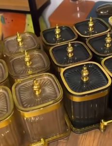 Xinhang Sealed Fruit Snack Storage Separation Tray Household Plastic Seasoning Jar Dried Fruit Tray Candy Tray with Lid