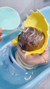 Mũ gội đầu chắn nước bảo vệ mắt cho bé 0 - 6 tuổi Có 4 mức điều chỉnh vòng đầu Chất liệu TPE không mùi