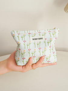 กระเป๋าเครื่องสำอางขนาดเล็ก กระเป๋าใส่ลิปสติก กระเป๋าใส่ของใช้ในวันหยุด เปลือกพลาสติกสำหรับใส่เครื่องสำอาง