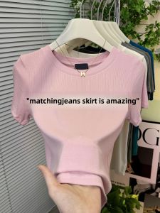 สลิมฟิต เสื้อยืดแขนสั้นคอกลม สีชมพู ผู้หญิง ฤดูร้อน 2024 รูปแบบใหม่ ลำลอง ยืดได้ อ่อนโยนต่อผิว เสื้อท่อนบน ผ้าคุณภาพ