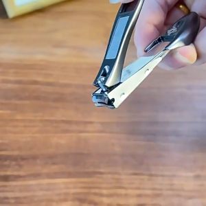 Rhino Brand กรรไกรตัดเล็บ No.S19 9cm" (Rhino Brand Hole Punch No.S19 9cm)