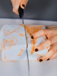 100pcs Kitchen BBQ Oil Absorption Burger Sandwich Dessert Wrapping Paper Baking Paper Wax Paper