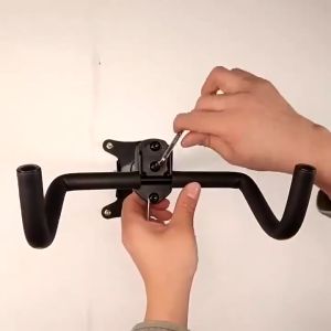 Giá treo xe đạp lên tường 2 tay đỡ kéo dài có móc treo mũ bảo hiểm giá xoay