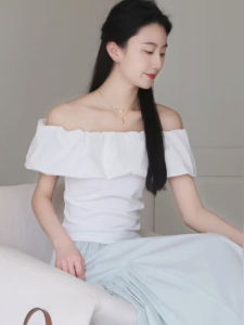 BINKAFENNY | French Elegant Lace Trim Shoulder Bared Short Sleeve Womens T-shirt Summer Design Unique Beautiful Top Korean Style Commute