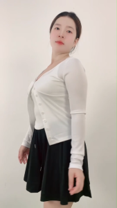 ชุดเซ็ต ลุคละมุนสุดๆ เสื้อสายเดี่ยว+เสื้อคลุมกันแดด+กระโปรงพลีท